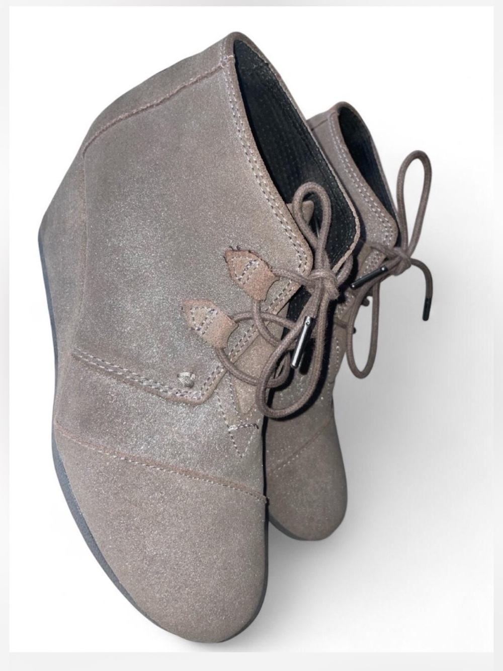 Toms Silver Gray Suede Lace-Up Ankle Booties. Size 8.5